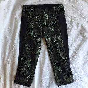 Cropped Lululemon Leggings